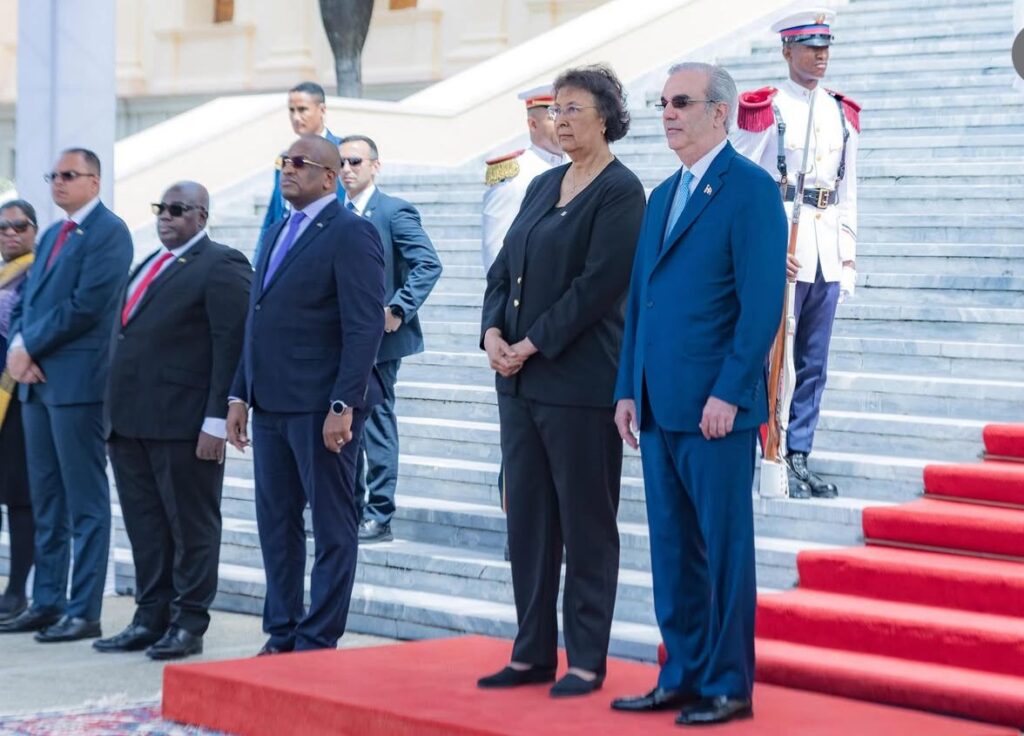 President Abinader receives his Surinamese counterpart on an official visit to strengthen bilateral cooperation | De Último Minuto English
