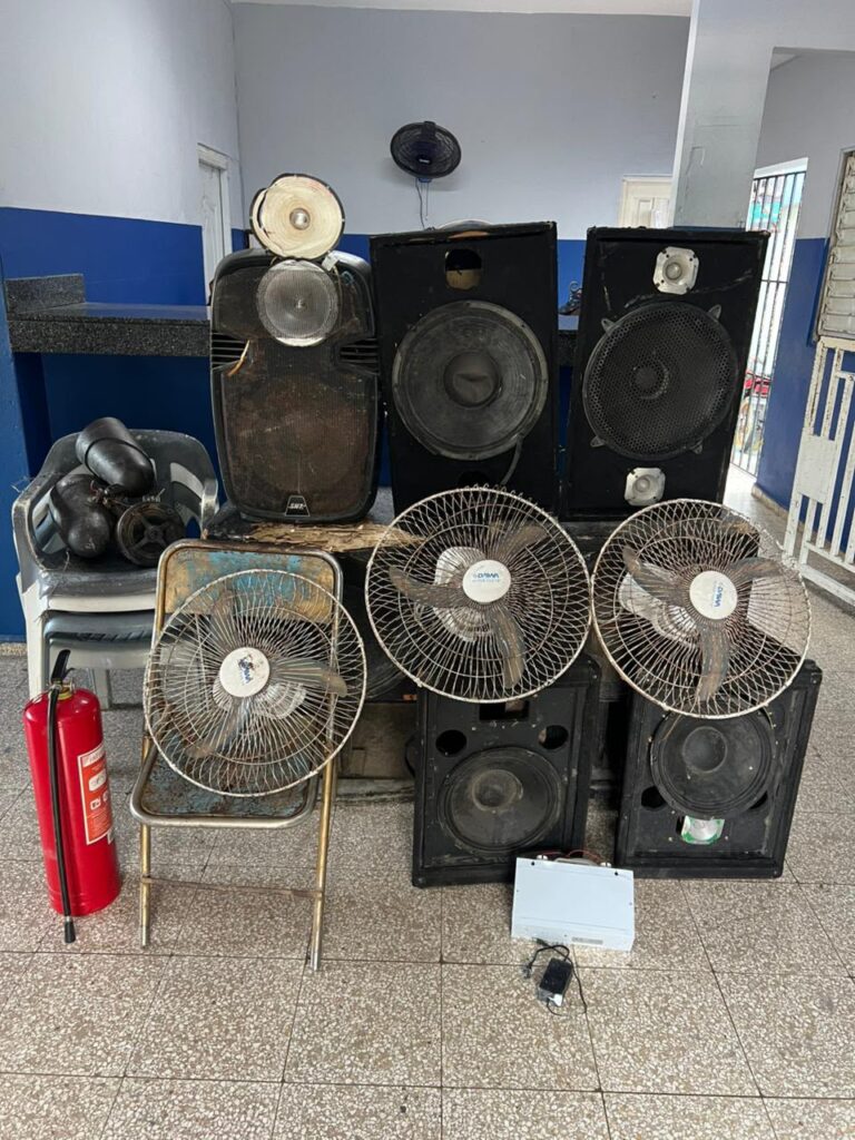 Police intervene in entertainment venues due to excessive noise and curfew violations in Río Salado | De Último Minuto English
