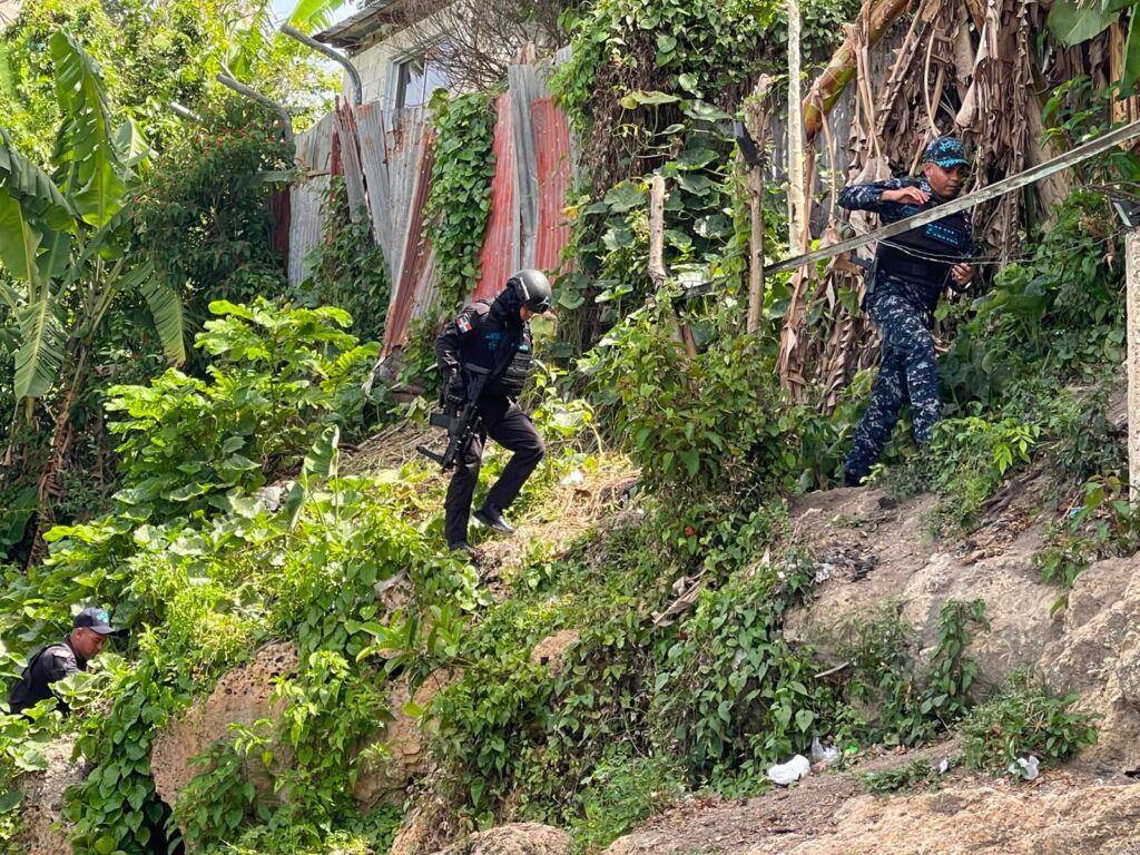 Police intervene in entertainment venues due to excessive noise and curfew violations in Río Salado | De Último Minuto English