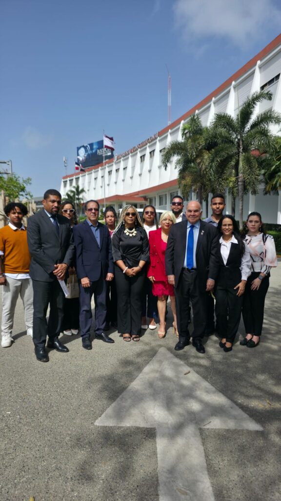 Citizens and organizations intervene before the Constitutional Court in defense of the Penal Code | 4 | Citizens and organizations intervene before the Constitutional Court in defense of the Penal Code | De Último Minuto English