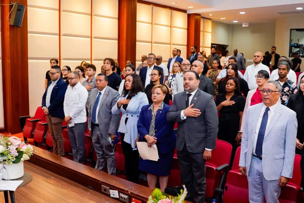 Ombudsman promotes national dialogue on addictions and mental health | De Último Minuto English