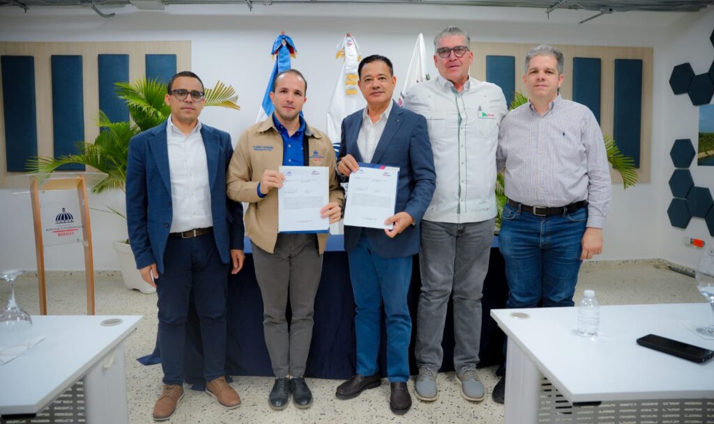 TNR and Confenagro sign agreement to strengthen the agricultural sector | De Último Minuto English