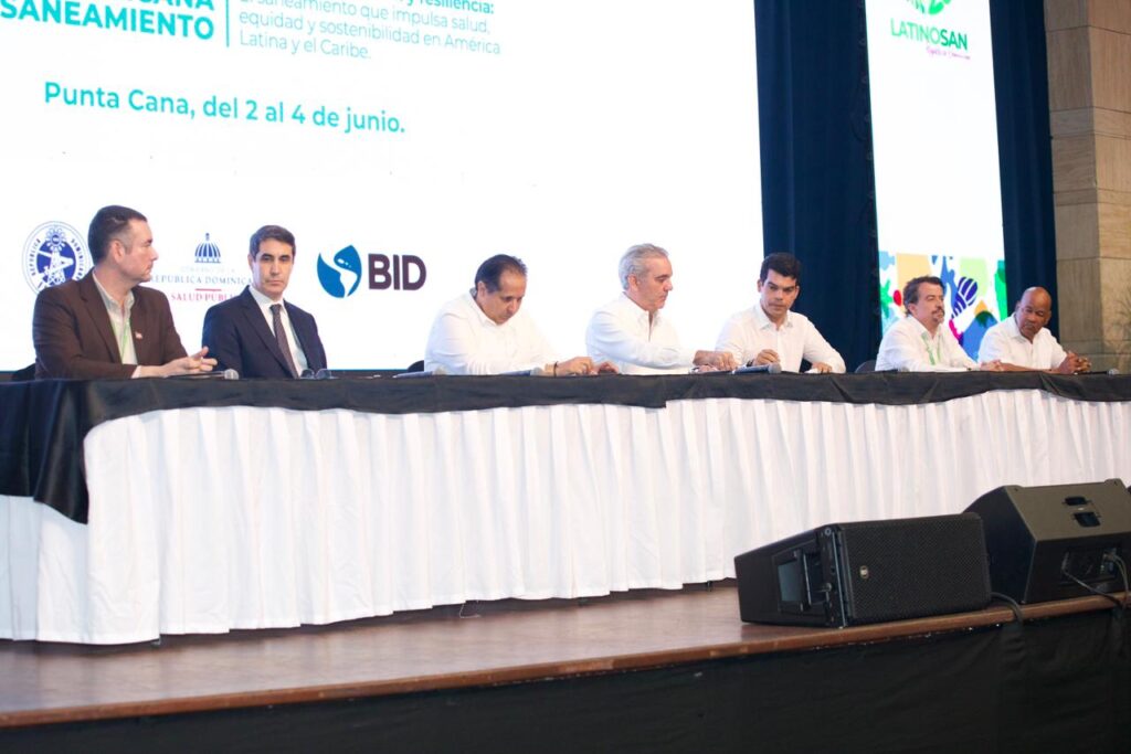 President Abinader promotes urban sanitation and highlights investments to transform the water sector | De Último Minuto English