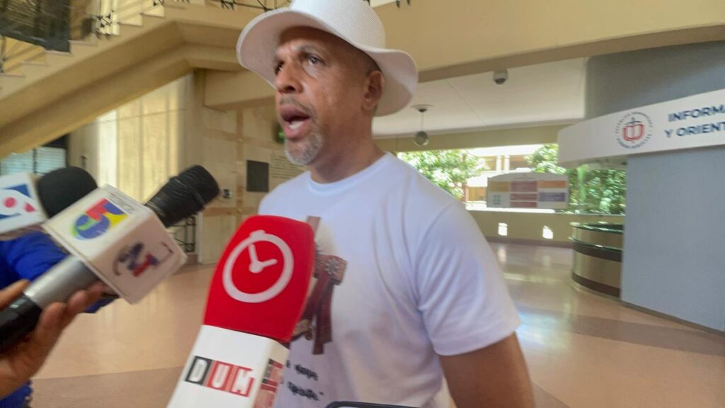 Public Prosecutor's Office requests coercion against alleged network that extorted Americans from Santiago | De Último Minuto English