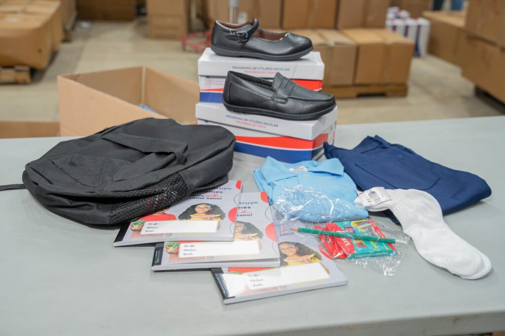 INABIE accelerates delivery of school supplies and reaches 15% distribution three months into the school year | 2 | INABIE accelerates delivery of school supplies and reaches 15% distribution three months into the school year | De Último Minuto English