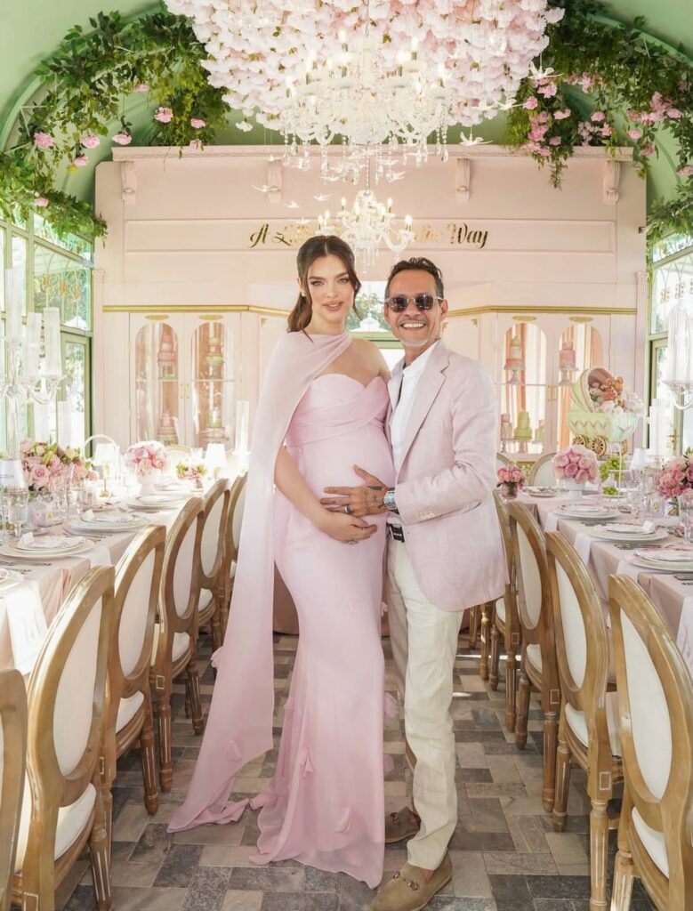Celebrities join Marc Anthony and Nadia Ferreira at their princess's baby shower | De Último Minuto English