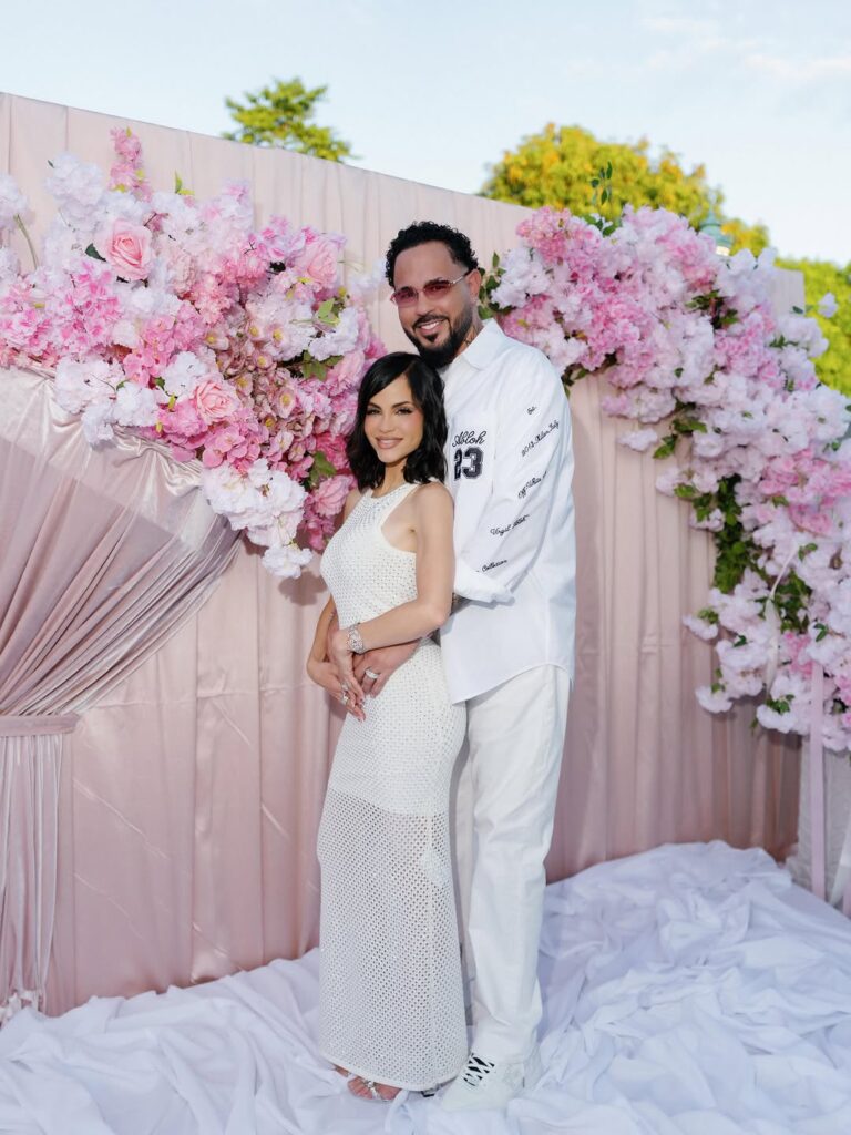 Celebrities join Marc Anthony and Nadia Ferreira at their princess's baby shower | De Último Minuto English
