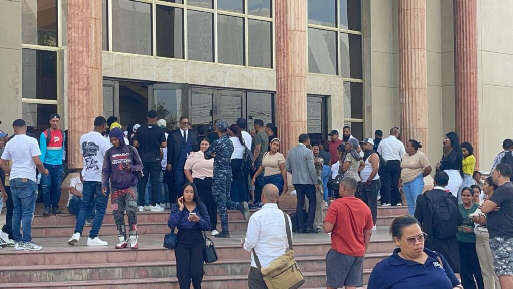Judge postpones decision on coercion in Operation XL526 until Wednesday; | De Último Minuto English
