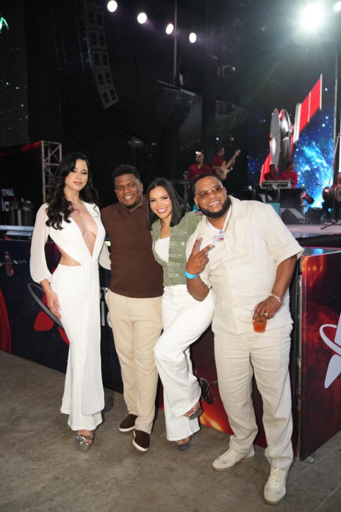 Renowned personalities were present at the Planeta Alofoke final | De Último Minuto English
