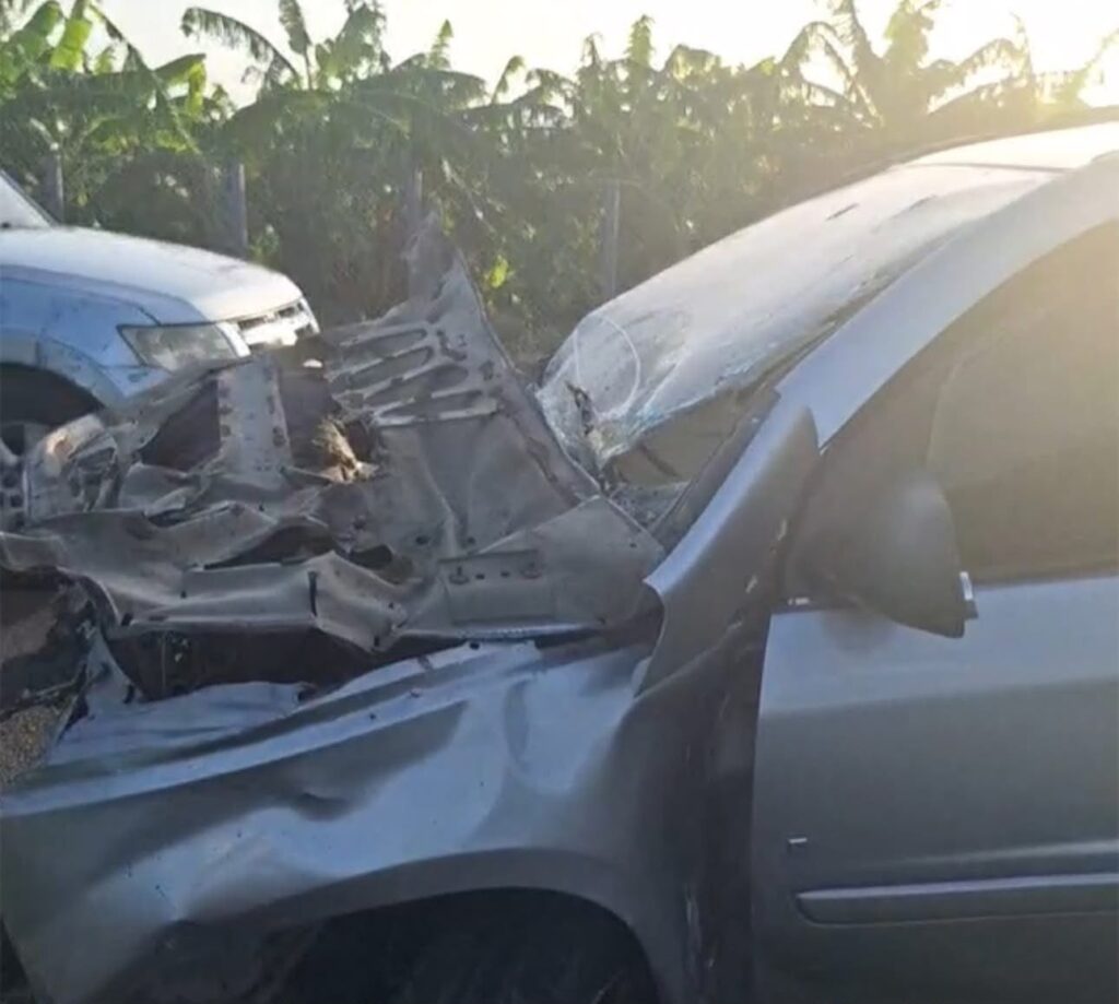 Man injured after spectacular traffic accident in Salcedo | 2 | Man injured after spectacular traffic accident in Salcedo | De Último Minuto English