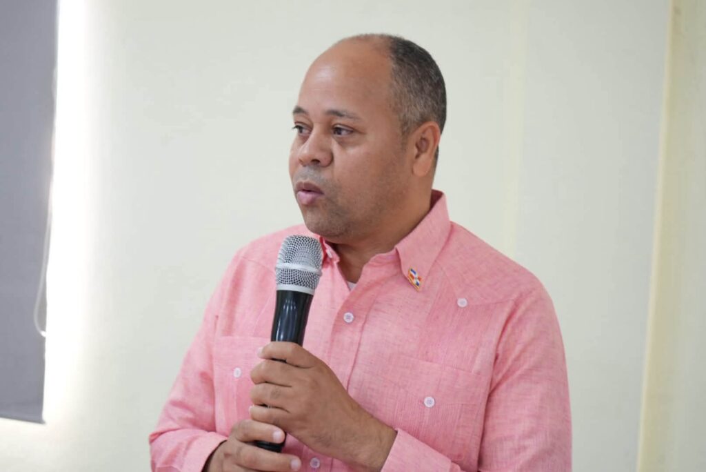 Regional 03 of Education, Azua, participates in the socialization of audit results to strengthen transparency | De Último Minuto English