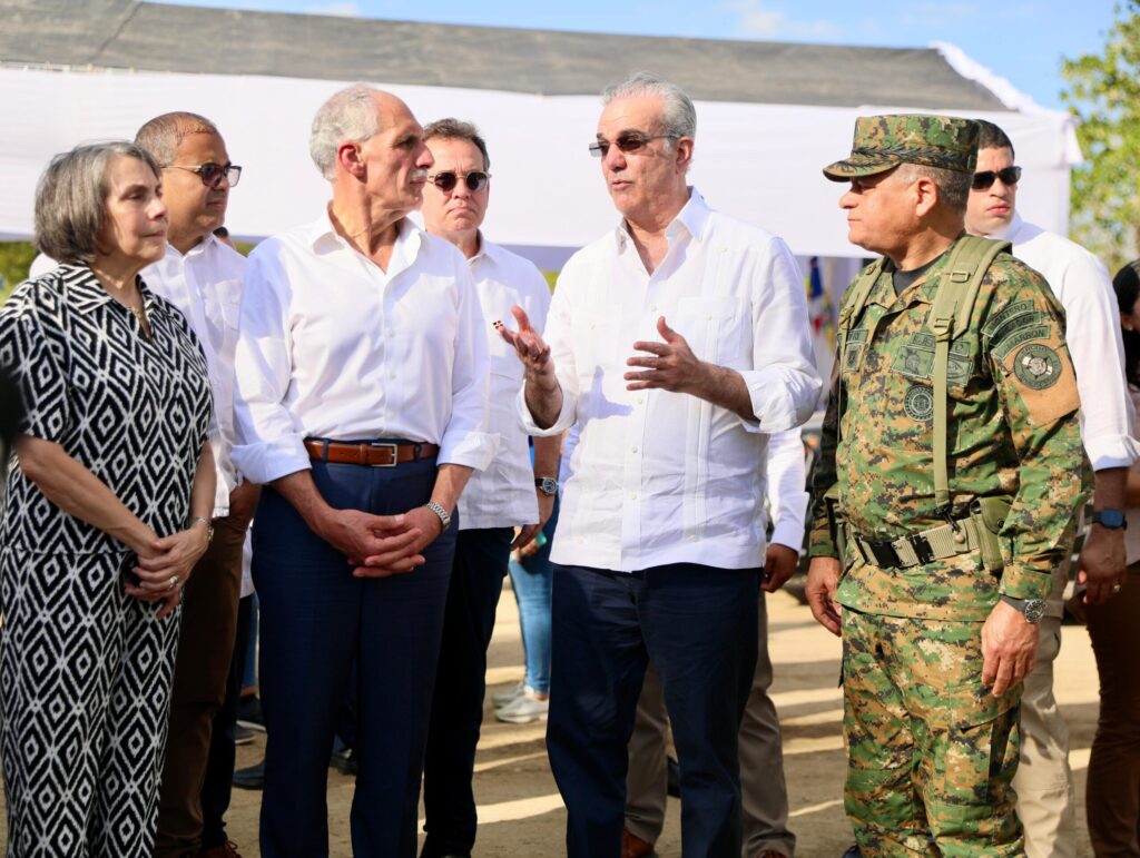 President of Honduras describes DR as a regional example in border security | 2 | President of Honduras describes DR as a regional example in border security | De Último Minuto English