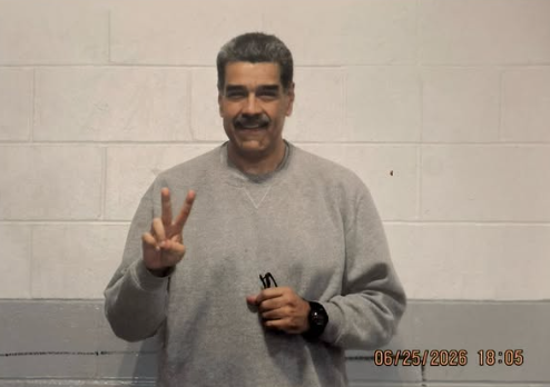 Alleged photos of Maduro published following Venezuela's oil agreement with the U.S. | De Último Minuto English