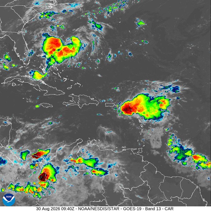 Tropical wave will generate downpours and thunderstorms this Sunday | De Último Minuto English