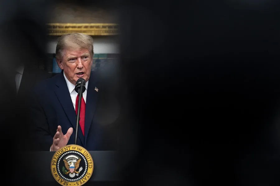Iran warns that it will consider countries that join the U.S. economic pressure as enemies. | De Último Minuto English