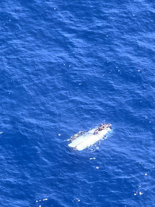 Shipwreck near Puerto Rico leaves two dead and 40 survivors | 2 | Shipwreck near Puerto Rico leaves two dead and 40 survivors | De Último Minuto English