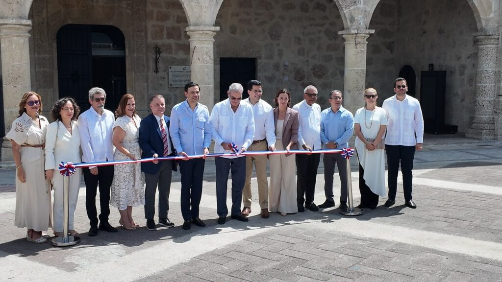 Abinader highlights tourism growth and calls for turning the Alcázar de Colón into a historical school | De Último Minuto English