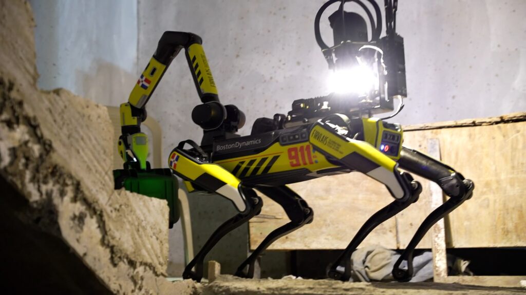 9-1-1 system introduces response with robots, drones, and artificial intelligence | De Último Minuto English