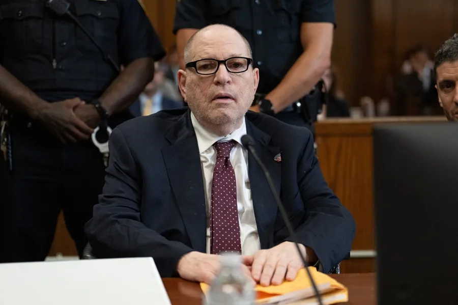 A New York judge sentences Harvey Weinstein to 15 years in the second trial of the Haley case | De Último Minuto English