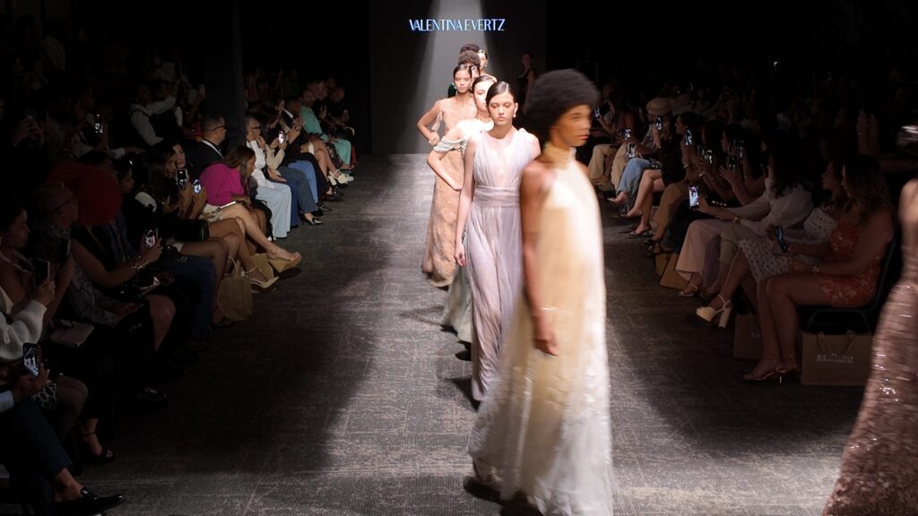 Fashion and entertainment figures shine on the second day of RD Fashion Week 2026 | 2 | Fashion and entertainment figures shine on the second day of RD Fashion Week 2026 | De Último Minuto English