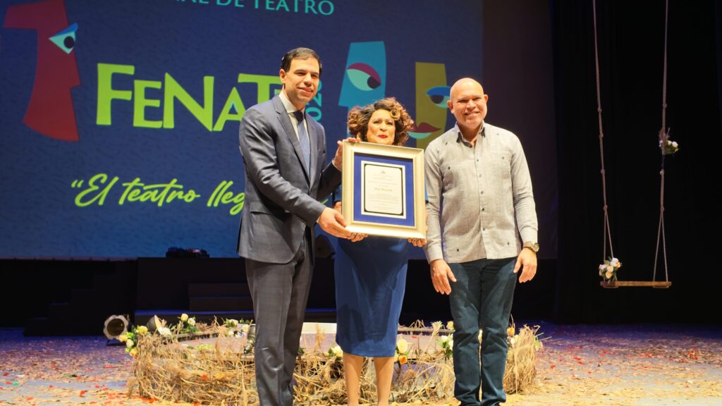 Amaury Sánchez highlights the legacy of Olga Bucarelli and announces progress in artistic training | 4 | Amaury Sánchez highlights the legacy of Olga Bucarelli and announces progress in artistic training | De Último Minuto English
