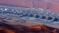 Ataque con dron contra campo petrolífero en Arabia Saudí deja dos muertos y dos heridos