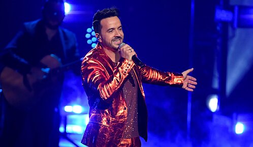Luis Fonsi coloca dos canciones entre las 10 mejores de todos los tiempos de Billboard