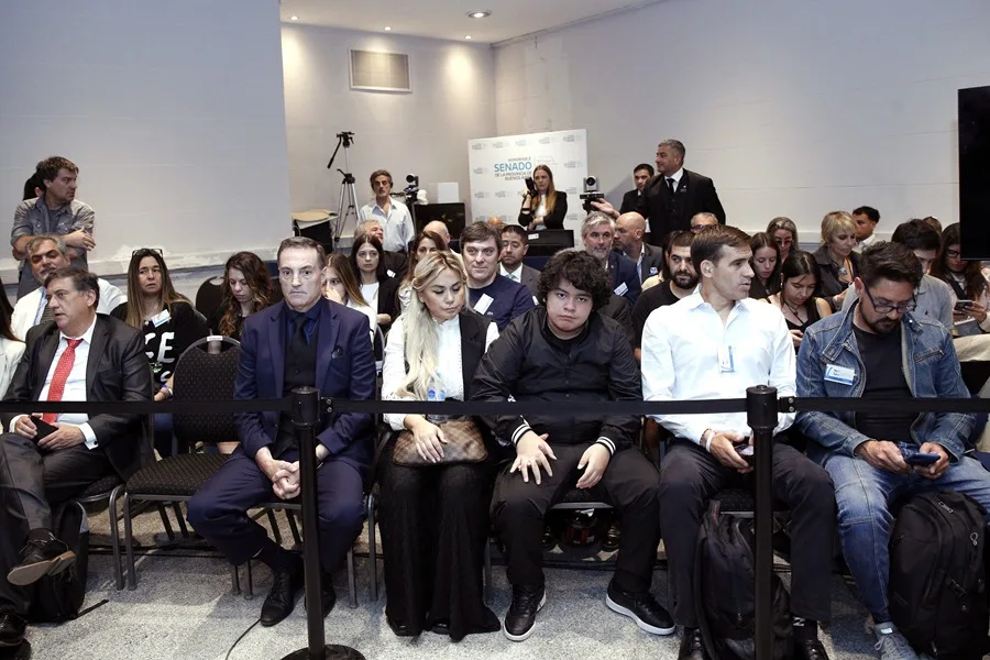 The trial for Maradona's death continues with the closing arguments from the plaintiffs representing two of his children | 1 | The trial for Maradona's death continues with the closing arguments from the plaintiffs representing two of his children | De Último Minuto English
