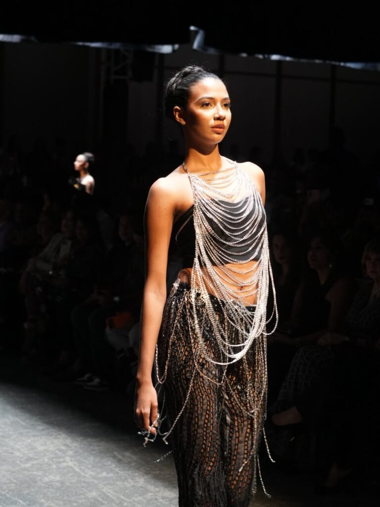 RD Fashion Week 2026 celebra los 40 años de trayectoria del diseñador dominicano Leonel Lirio.
