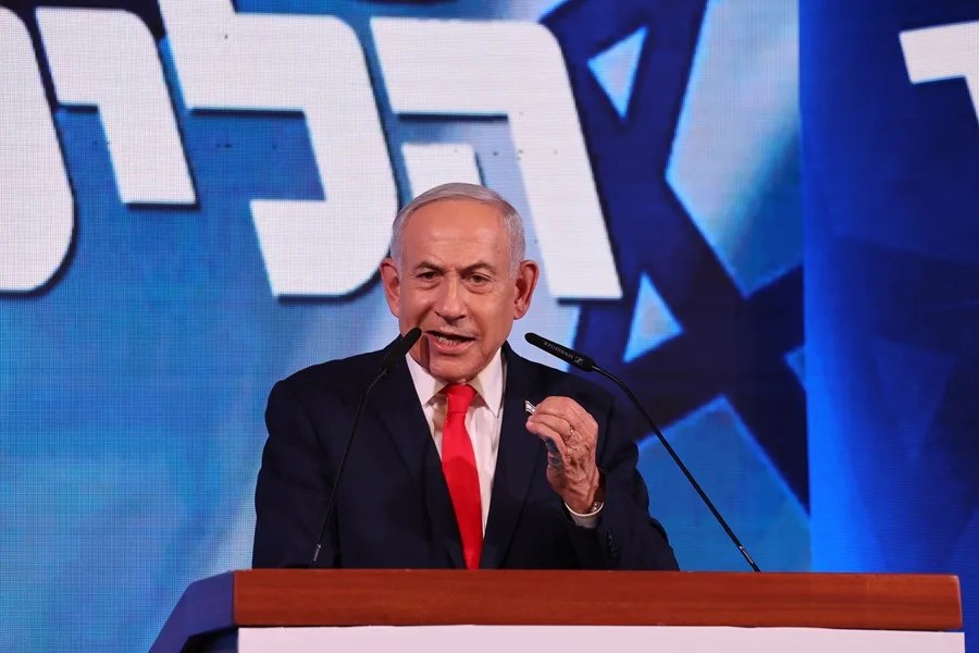 Trump claims his support prevented Netanyahu's defeat | De Último Minuto English