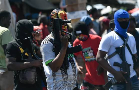 Deputies demand investigation into possible complicity in the diversion of Dominican ammunition to a Haitian gang | De Último Minuto English