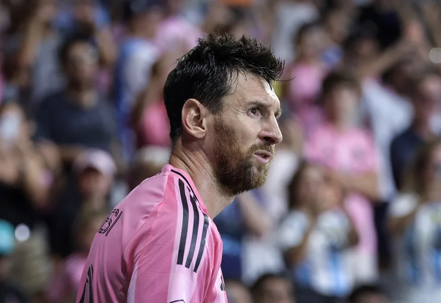 Messi arrives in Argentina for his farewell to the national team | De Último Minuto English